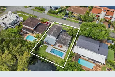 19731 NE 24th Ave, Miami, FL 33180 - Photo 52