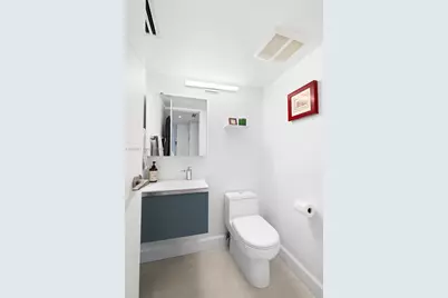 2333 Brickell Ave #1909, Miami, FL 33129 - Photo 12