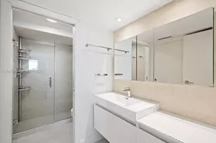 2333 Brickell Ave, Miami, FL 33129 - Photo 10