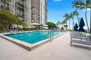 2333 Brickell Ave, Miami, FL 33129 - Photo 16