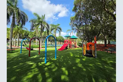 11310 NW 61st St #., Doral, FL 33178 - Photo 38