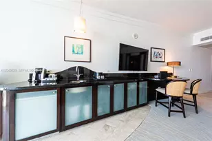 4391 Collins Ave, Miami Beach, FL 33140 - Photo 4