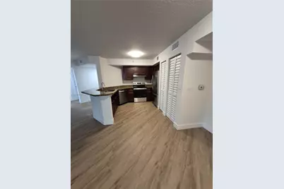 771 N Pine Island Rd #106, Plantation, FL 33324 - Photo 16
