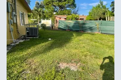 1400 NW 15th Ct, Fort Lauderdale, FL 33311 - Photo 28
