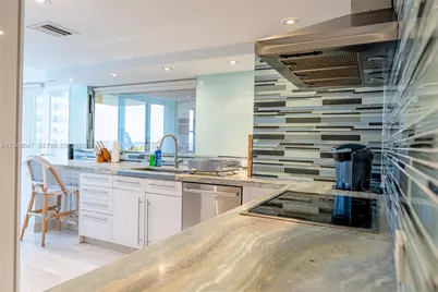 200 Ocean Lane Dr #501, Key Biscayne, FL 33149 - Photo 18