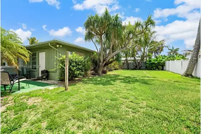 1915 Jacaranda Dr, Fort Pierce, FL 34949 - Photo 30