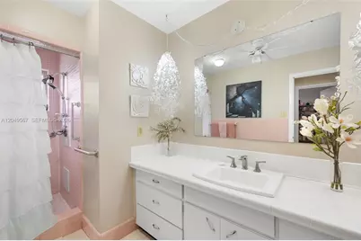 1915 Jacaranda Dr, Fort Pierce, FL 34949 - Photo 4