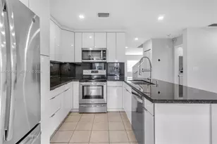 13931 SW 177th St, Miami, FL 33177 - Photo 12