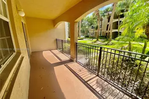215 SW 117th Terrace, Pembroke Pines, FL 33025 - Photo 18