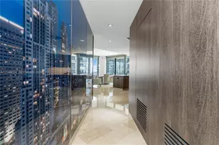 88 SW 7th St, Miami, FL 33130 - Photo 22