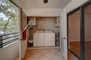 9858 NW 3rd St, Plantation, FL 33324 - Photo 40