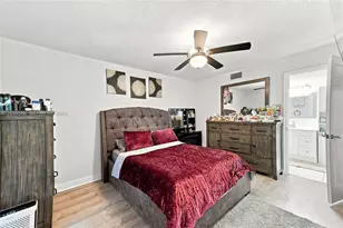 9858 NW 3rd St, Plantation, FL 33324 - Photo 20