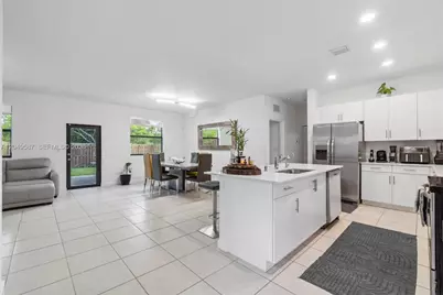 24242 SW 119th Pl, Homestead, FL 33032 - Photo 10