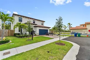 24242 SW 119th Pl, Homestead, FL 33032 - Photo 2