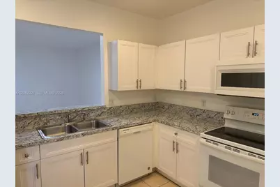 9064 NW 54th St #9064, Sunrise, FL 33351 - Photo 6