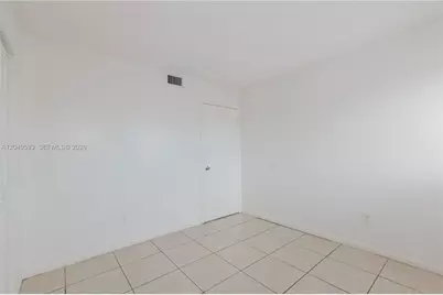 2020 NW 119th St #1122, Miami, FL 33167 - Photo 12