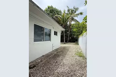 6723 NE Miami Pl #3, Miami, FL 33138 - Photo 2
