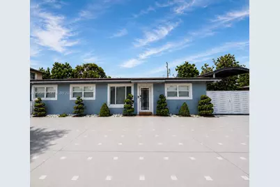 17370 NW 52nd Pl, Miami Gardens, FL 33055 - Photo 2
