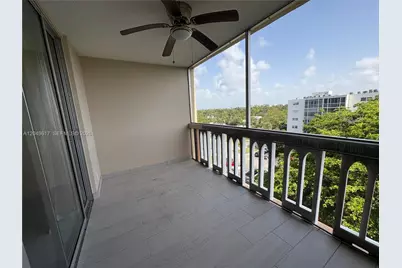 900 NE 12th Ave #703, Hallandale Beach, FL 33009 - Photo 14
