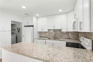 13745 SW 84th St, Miami, FL 33183 - Photo 10