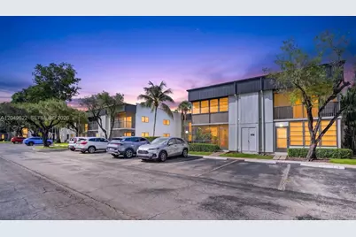 9920 NW 68th Pl #110, Tamarac, FL 33321 - Photo 38