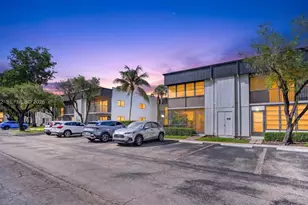 9920 NW 68th Pl, Tamarac, FL 33321 - Photo 38