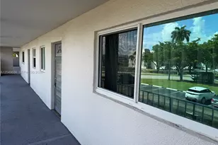 8135 Sunrise Lakes Blvd, Sunrise, FL 33322 - Photo 34