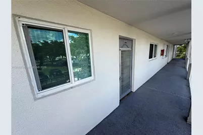 8135 Sunrise Lakes Blvd #210, Sunrise, FL 33322 - Photo 36