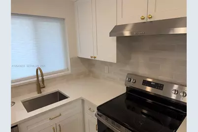 8135 Sunrise Lakes Blvd #210, Sunrise, FL 33322 - Photo 4