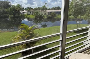 8135 Sunrise Lakes Blvd, Sunrise, FL 33322 - Photo 34
