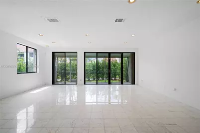 21378 Marina Cove Cir #11-B, Aventura, FL 33180 - Photo 8
