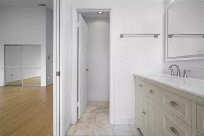 21378 Marina Cove Cir #11-B, Aventura, FL 33180 - Photo 32