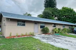 2201 Scott St, Hollywood, FL 33020 - Photo 2