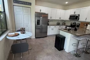 3409 W 104th Terrace, Hialeah, FL 33018 - Photo 4