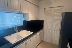 19601 E Country Club Dr, Aventura, FL 33180 - Photo 10