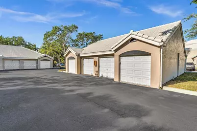 2851 N Oakland Forest Dr #111, Oakland Park, FL 33309 - Photo 34