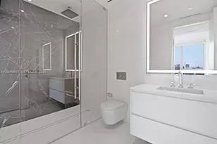 300 Biscayne Blvd Way, Miami, FL 33131 - Photo 22