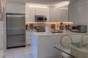 9101 SW 19th Pl, Davie, FL 33324 - Photo 4