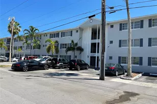 1328 Wiley St, Hollywood, FL 33019 - Photo 14
