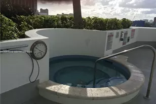 1750 N Bayshore Dr, Miami, FL 33132 - Photo 18