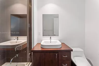 1040 Biscayne Blvd #3802, Miami, FL 33132 - Photo 16