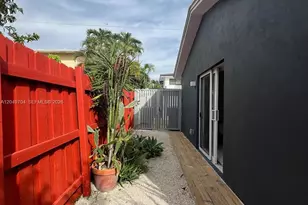 451 SW 24th Rd, Miami, FL 33129 - Photo 32