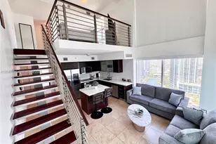 41 SE 5th St, Miami, FL 33131 - Photo 1