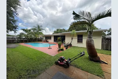 11866 SW 59th Ct, Cooper City, FL 33330 - Photo 6