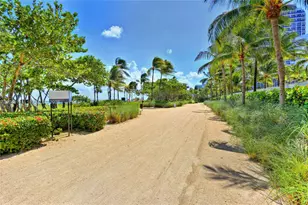 10275 Collins Ave, Bal Harbour, FL 33154 - Photo 22