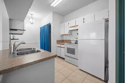18308 NW 68th Ave #B, Hialeah, FL 33015 - Photo 8