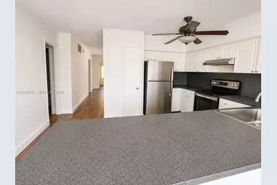 5040 NE 14th Ter #0, Fort Lauderdale, FL 33334 - Photo 18