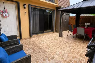 4804 Waterview Cir, Palm Springs, FL 33461 - Photo 2