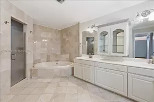 10545 NW 43rd Terrace, Doral, FL 33178 - Photo 28
