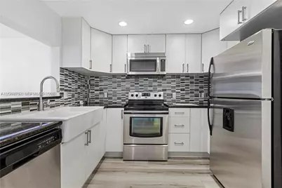 11219 SW 88th St #C208, Miami, FL 33176 - Photo 2